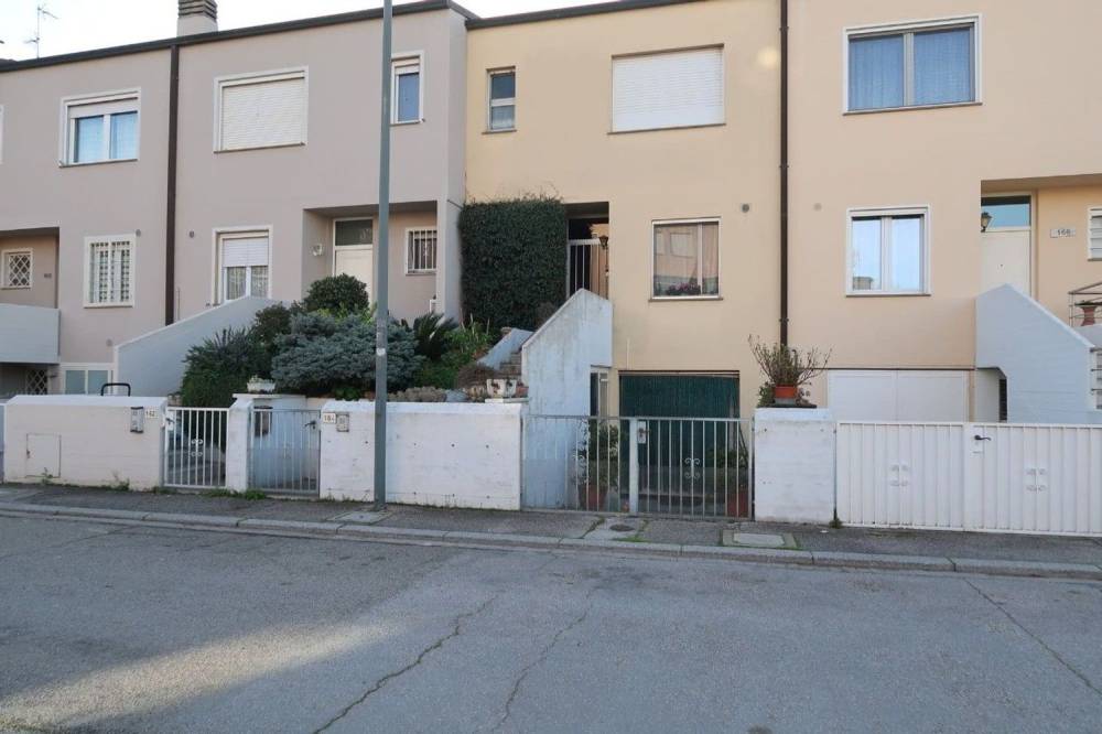 casa indipendente in vendita a Ravenna in zona Centro Storico