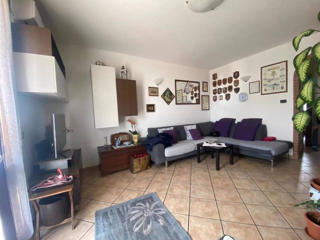 casa indipendente in vendita a Ravenna in zona Madonna dell'Albero