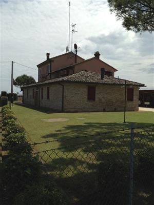 casa indipendente in vendita a Ravenna in zona Classe