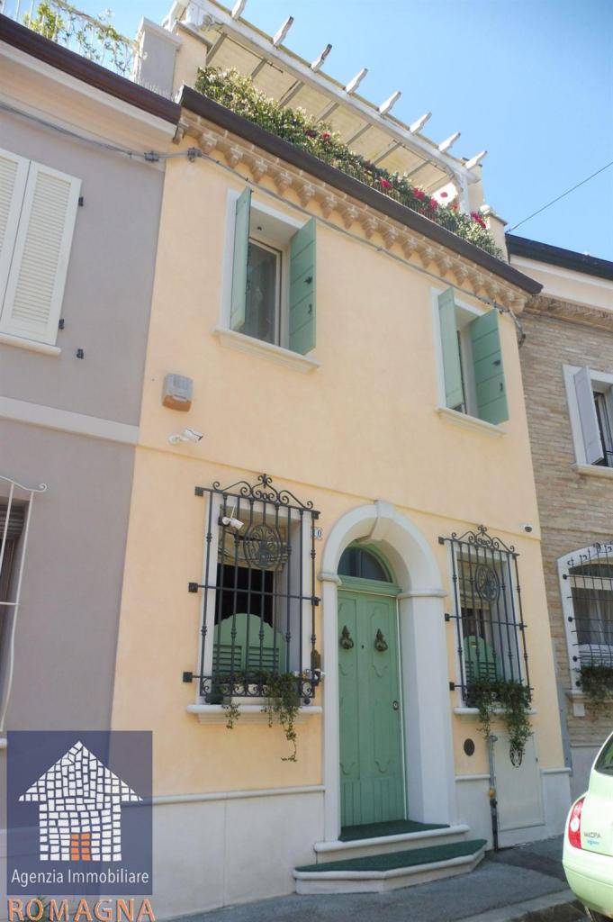 casa indipendente in vendita a Ravenna in zona Centro Storico