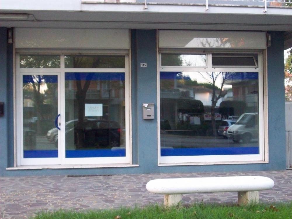 ufficio in vendita a Ravenna in zona Lido Adriano