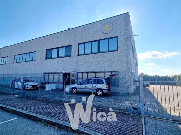 locale commerciale in vendita a Ravenna in zona Castiglione di Ravenna
