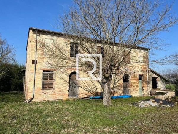 casa indipendente in vendita a Ravenna in zona San Pietro in Vincoli