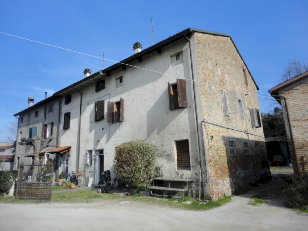 casa indipendente in vendita a Ravenna in zona Piangipane