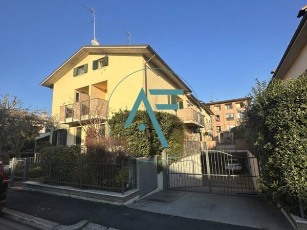 casa indipendente in vendita a Ravenna in zona Centro Storico