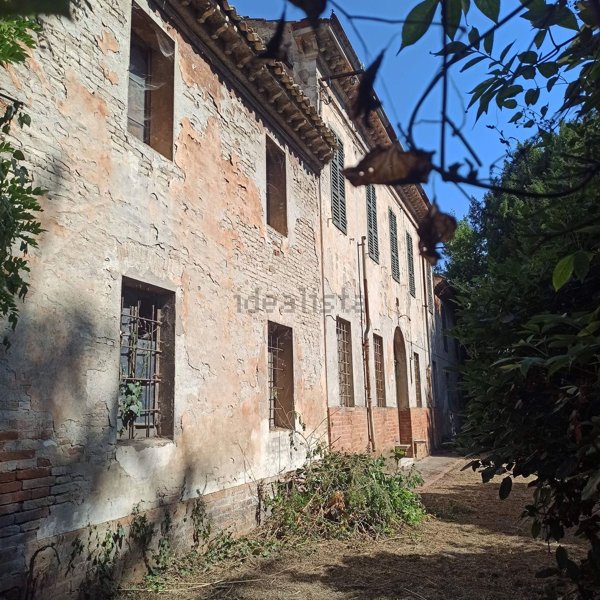 casa indipendente in vendita a Ravenna