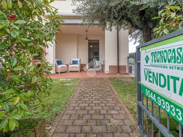 casa indipendente in vendita a Ravenna in zona Lido di Savio