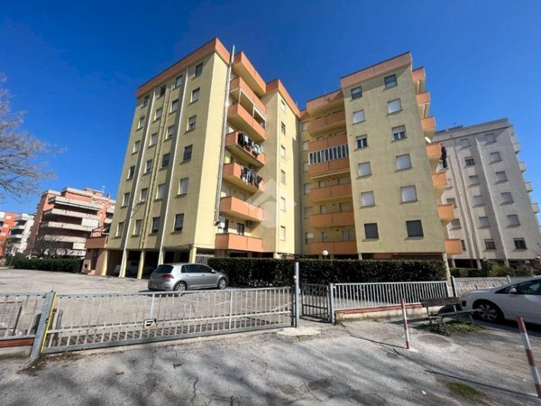 appartamento in vendita a Ravenna in zona Lido Adriano