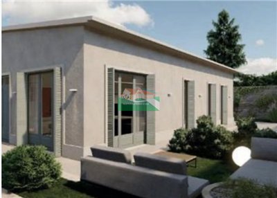 casa indipendente in vendita a Ravenna in zona Classe