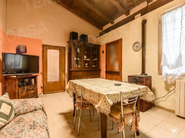 casa indipendente in vendita a Ravenna in zona Ragone