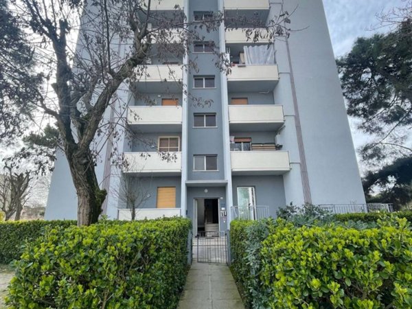appartamento in vendita a Ravenna in zona Lido Adriano