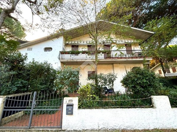 quadrivano in vendita a Ravenna in zona Marina Romea
