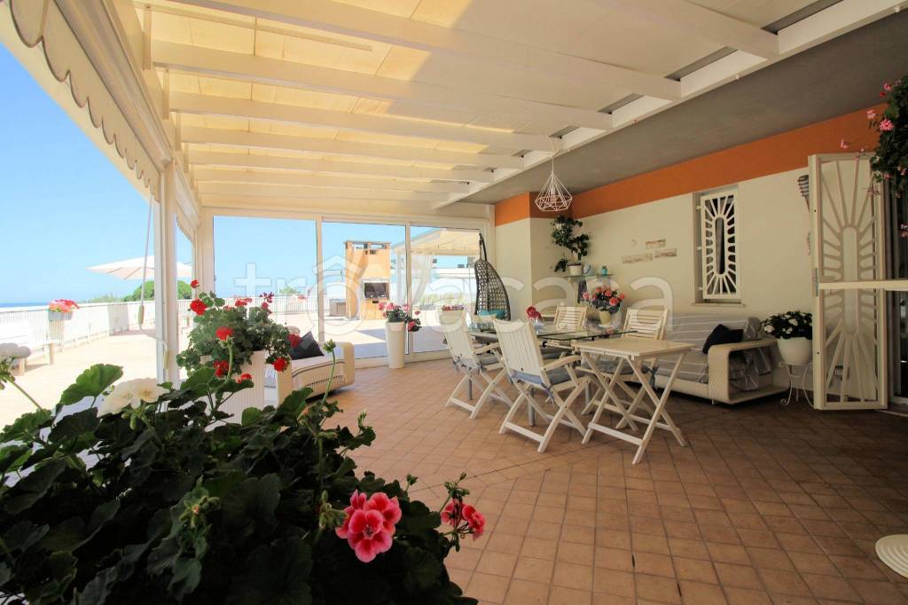 appartamento in vendita a Ravenna in zona Lido Adriano