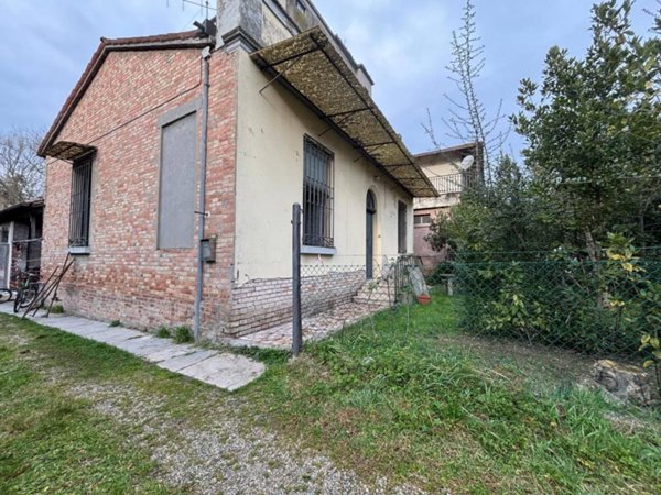casa indipendente in vendita a Ravenna in zona San Pietro in Vincoli