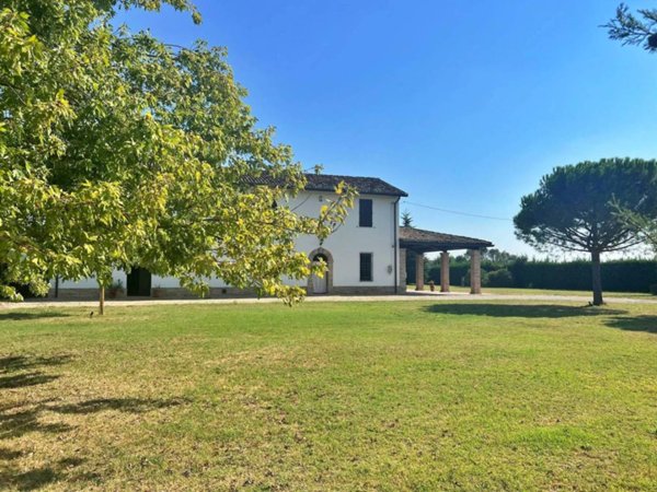 casa indipendente in vendita a Ravenna in zona Ragone