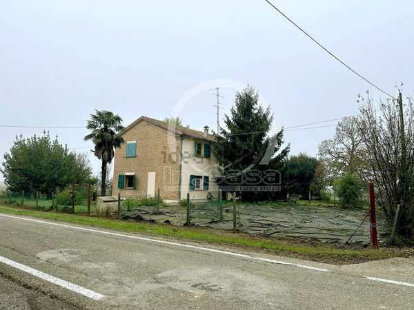 casa indipendente in vendita a Ravenna