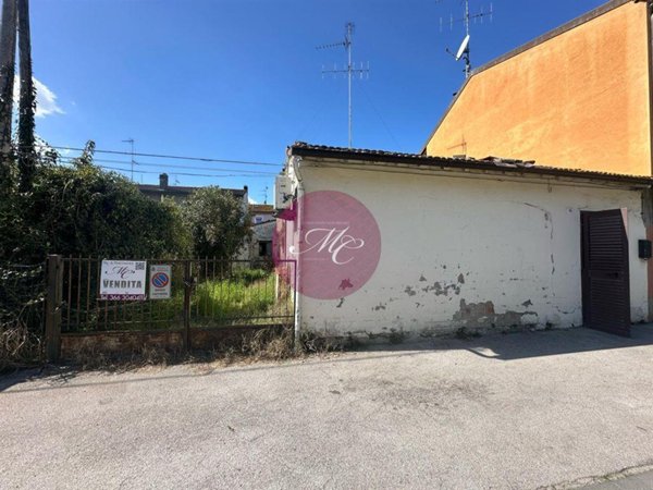 casa indipendente in vendita a Ravenna in zona Ragone