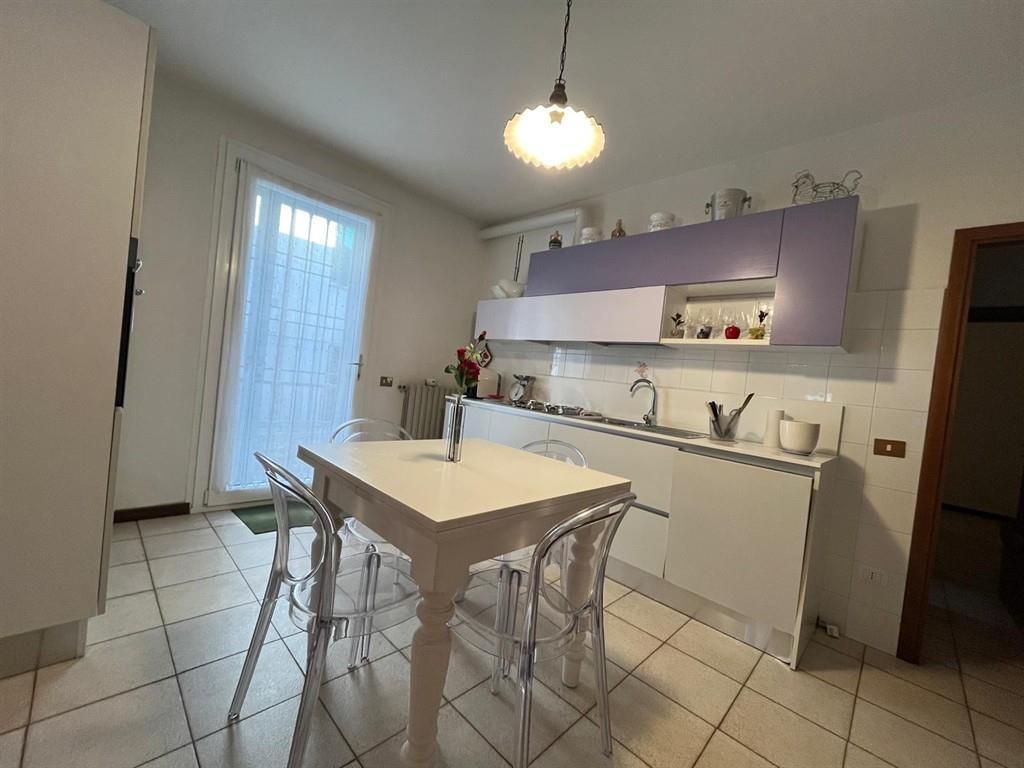 casa indipendente in vendita a Ravenna in zona Centro Storico
