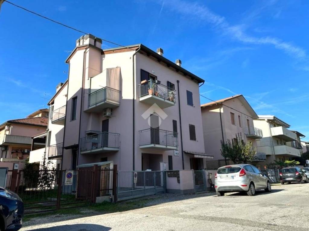 appartamento in vendita a Ravenna in zona Punta Marina Terme