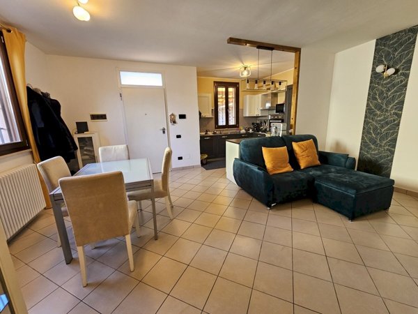casa indipendente in vendita a Ravenna in zona Porto Fuori