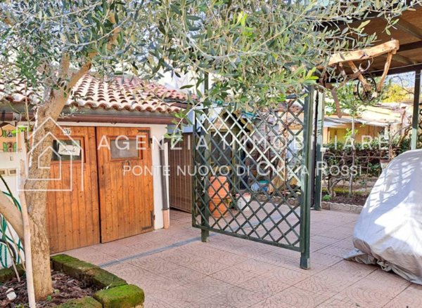 casa indipendente in vendita a Ravenna in zona Centro Storico