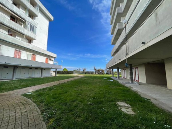 appartamento in vendita a Ravenna in zona Lido Adriano