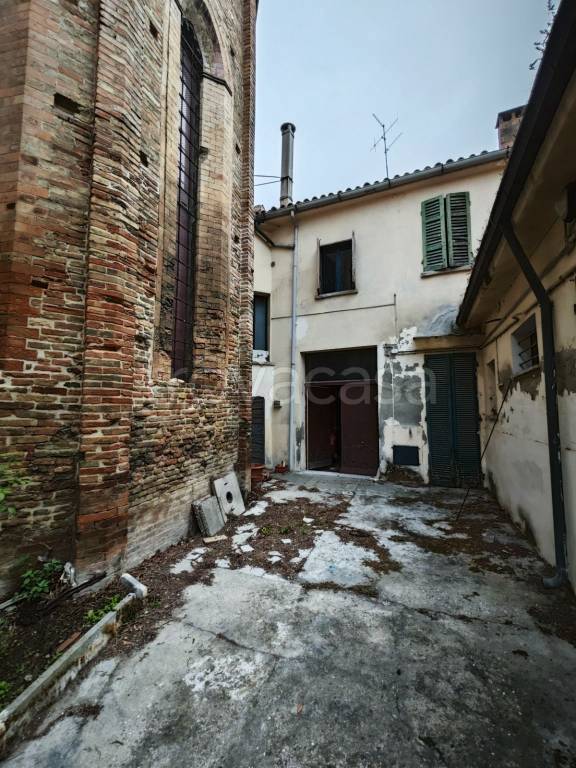 casa indipendente in vendita a Ravenna in zona Centro Storico