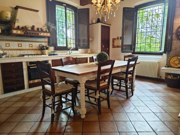 casa indipendente in vendita a Ravenna in zona Mezzano