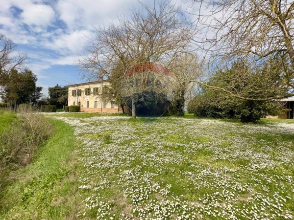 casa indipendente in vendita a Ravenna in zona Gambellara