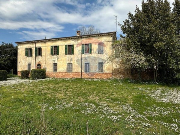 casa indipendente in vendita a Ravenna in zona Santo Stefano