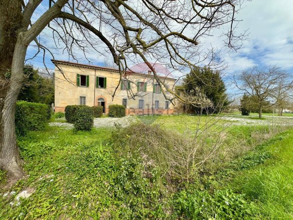 casa indipendente in vendita a Ravenna in zona San Bartolo