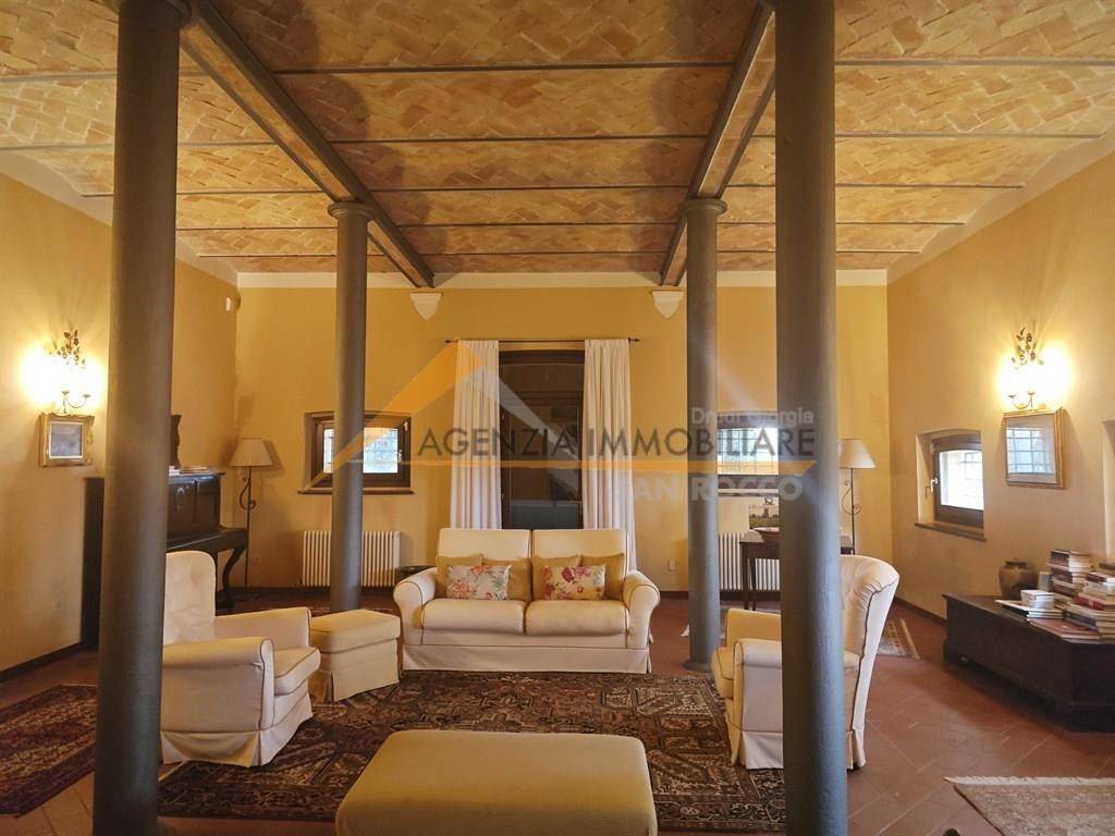 casa indipendente in vendita a Ravenna in zona Mezzano