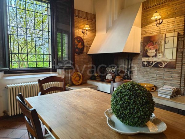 casa indipendente in vendita a Ravenna in zona Mezzano