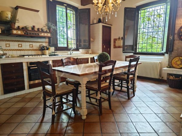 casa indipendente in vendita a Ravenna in zona Mezzano