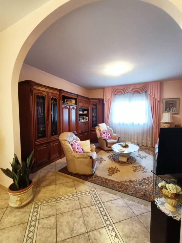 casa indipendente in vendita a Ravenna in zona San Pietro in Vincoli