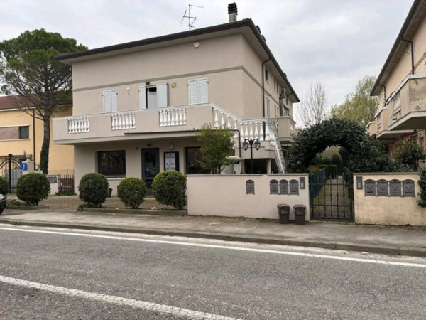 appartamento in vendita a Ravenna in zona Ragone