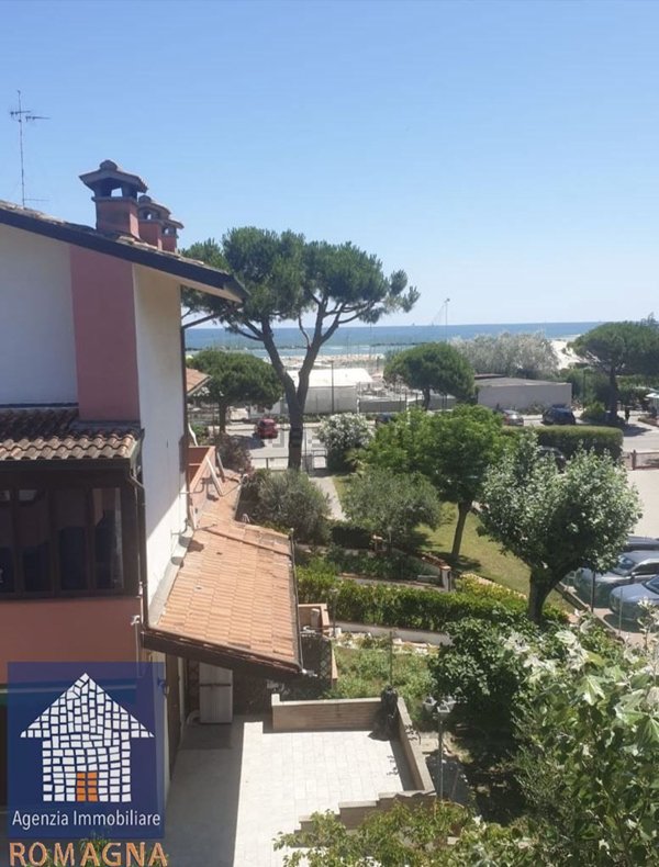 casa indipendente in vendita a Ravenna in zona Lido Adriano