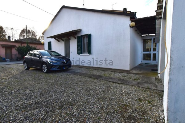casa indipendente in vendita a Ravenna in zona Castiglione di Ravenna