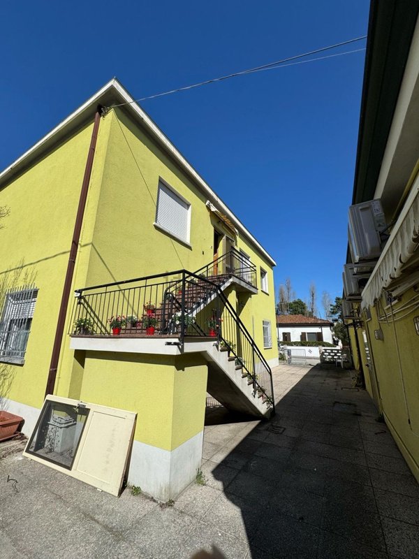 appartamento in vendita a Ravenna in zona Porto Corsini