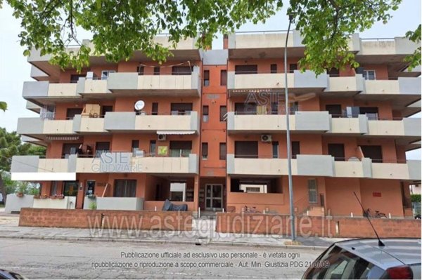 appartamento in vendita a Ravenna in zona Lido Adriano