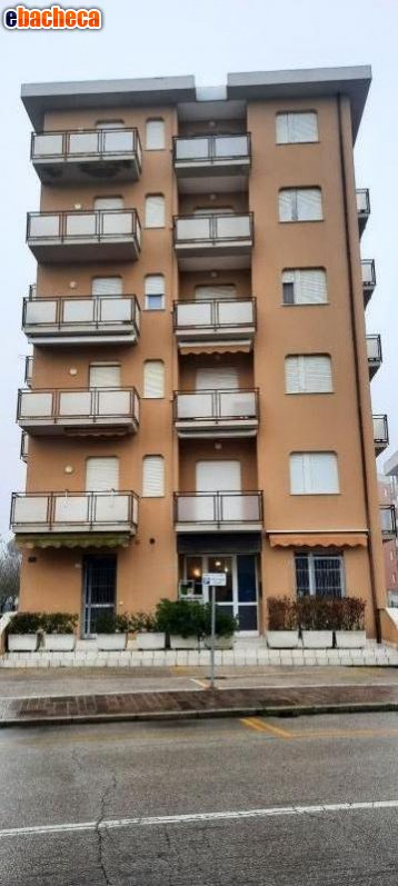 appartamento in vendita a Ravenna in zona Lido Adriano