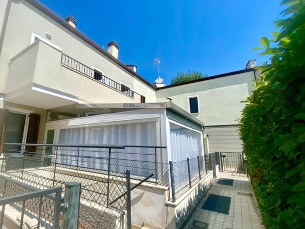 casa indipendente in vendita a Ravenna in zona San Pietro in Vincoli