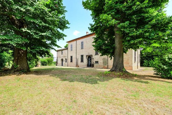 casa indipendente in vendita a Ravenna in zona Centro Storico
