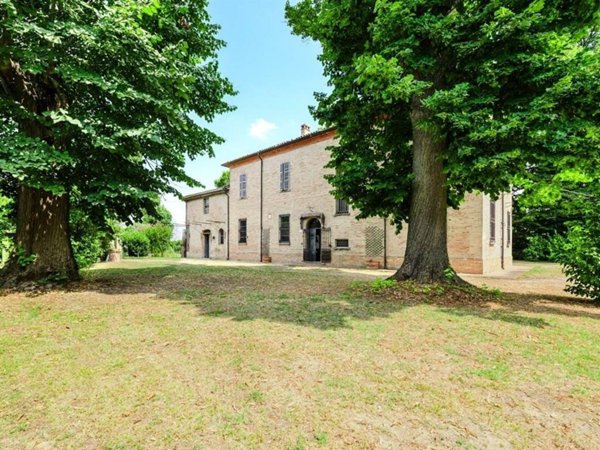 casa indipendente in vendita a Ravenna in zona Centro Storico