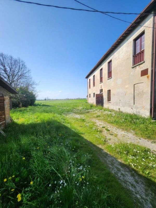 casa indipendente in vendita a Ravenna in zona Castiglione di Ravenna