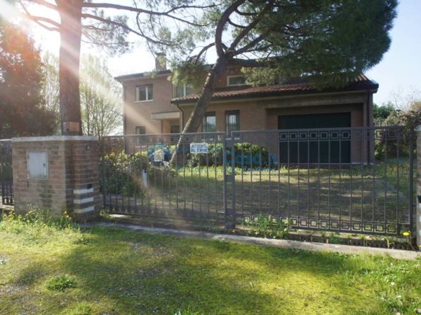 casa indipendente in vendita a Ravenna in zona Piangipane