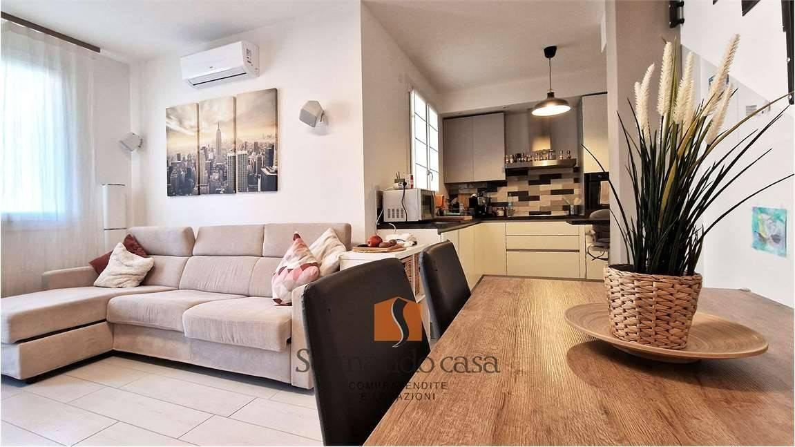 casa indipendente in vendita a Ravenna in zona Classe