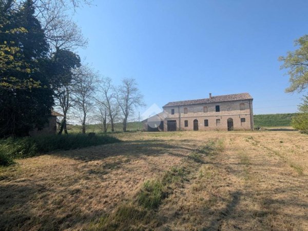 casa indipendente in vendita a Ravenna in zona Longana