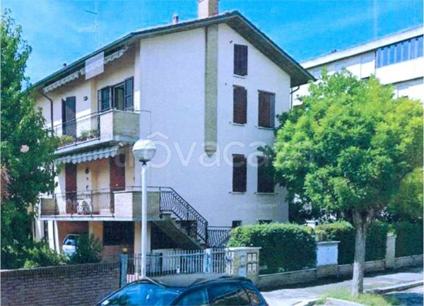 casa indipendente in vendita a Ravenna