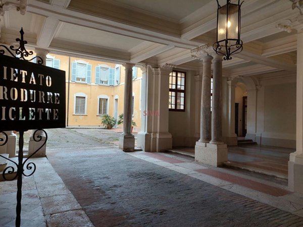 appartamento in vendita a Ravenna in zona Centro Storico